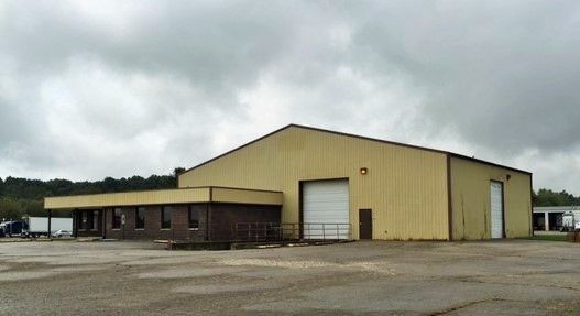 Industrial/ Flex Space: 3650 W Willoughby Dr, Edinburgh, IN 46124